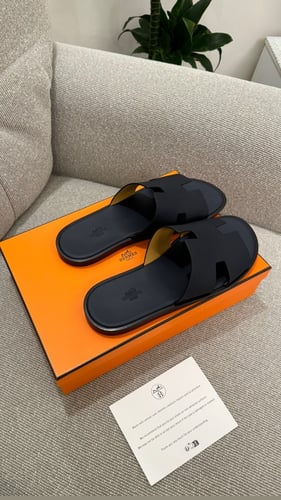 Hermes كحلي غامق