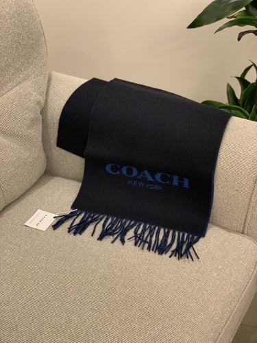 Scarf Coach