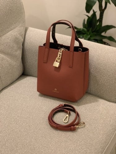 Aigner Bag