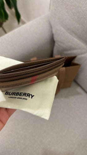 Burberry card holder