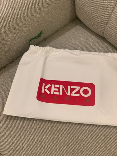 Kenzo Pouch