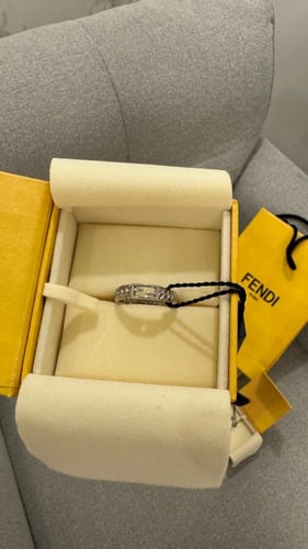 Fendi - Medium