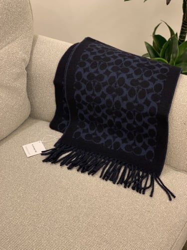Scarf Coach