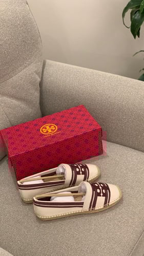 Tory burch