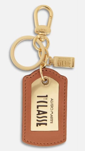 ميدالية alviero martini