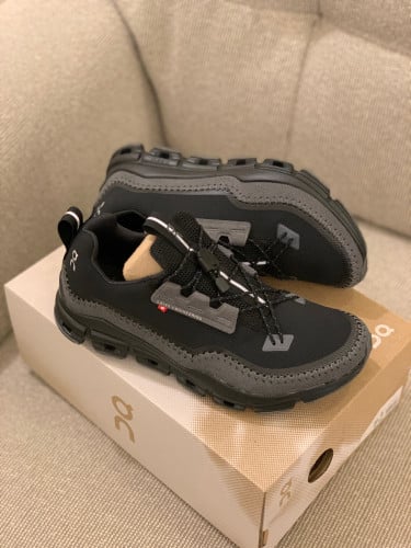 On Running مقاس 38