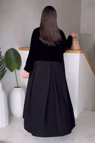 عباية ياقة بتطريز راقي- ايف ستايل