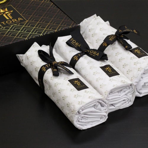 أندونيسي ربع واقف