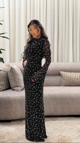 فستان مزين بكرستال