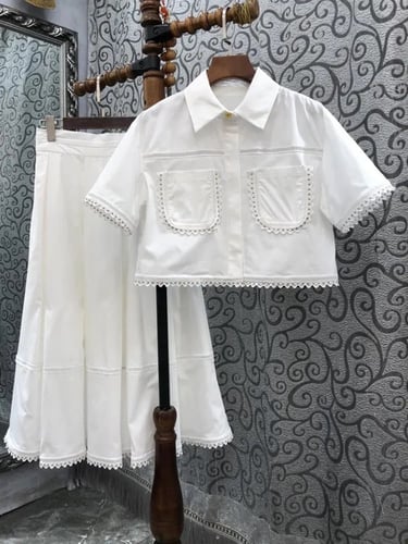 طقم تنوره وبلوزه