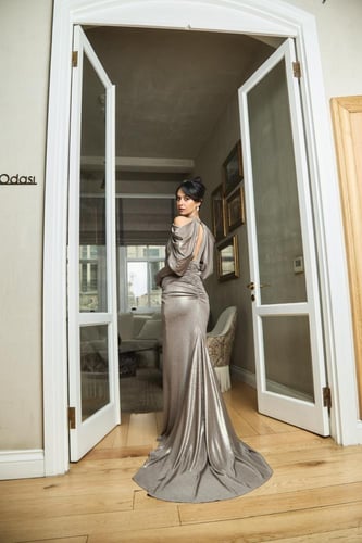 فستان مثايل - ذهبي