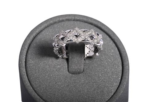 Soft zircon ring