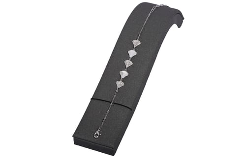 Shell and zircon bracelet
