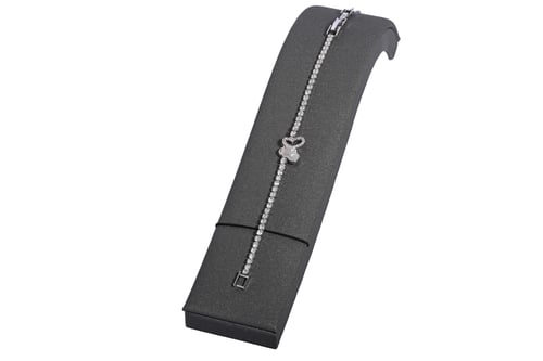 Heart tennis bracelet