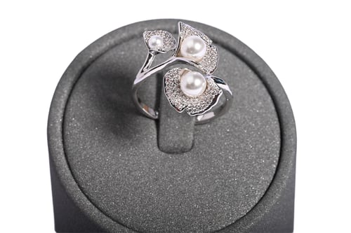 Soft zircon ring