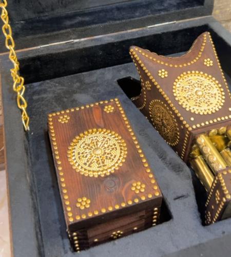 صندوق مبخره حايليه وعلبة عود