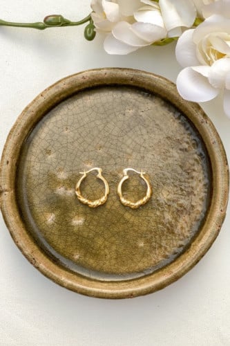 اقراط ملتوية - ذهبي