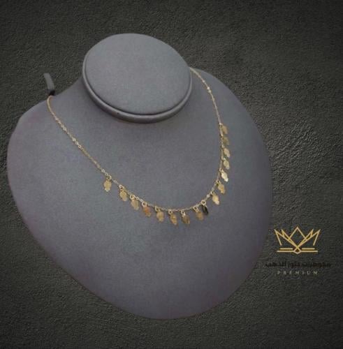 عقد تشوكر ناعم ومميز ذهب خالص عيار 21