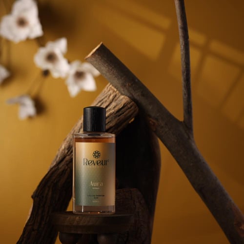 عطر Aura & Mon Ami