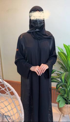 عبايه نص كلوش مع قماش جاكار