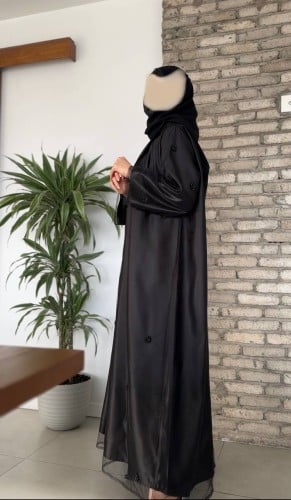 عباية تفته مع تل بشك اسود