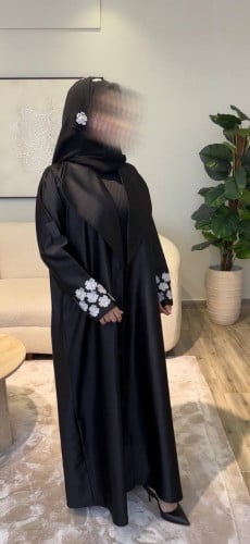عباية حرير تفته Abaya
