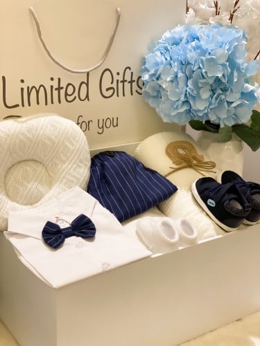 هدية مولود بدلة رسمية