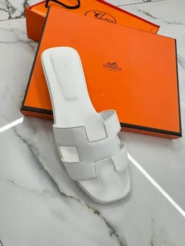 حذاء هيرميس Hermès