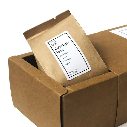 ملصق مستطيل ابيض فوميمو