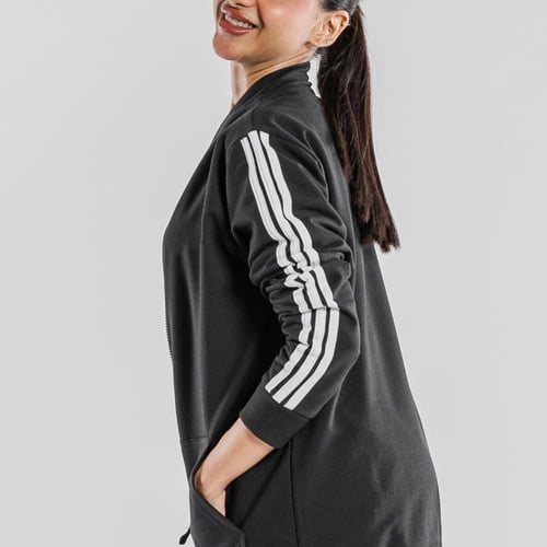 زي رياضي مدرسي ثلاث قطع لون اسود