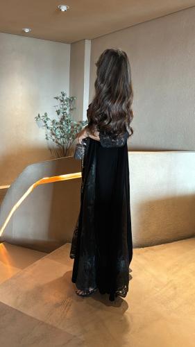 عباية (R17) كريب ملكي او مخمل.