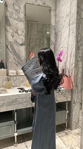 F18