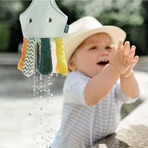 لعبة قماشية على شكل أخطبوط لرش الماء