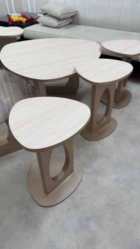 طاولات ضيافة