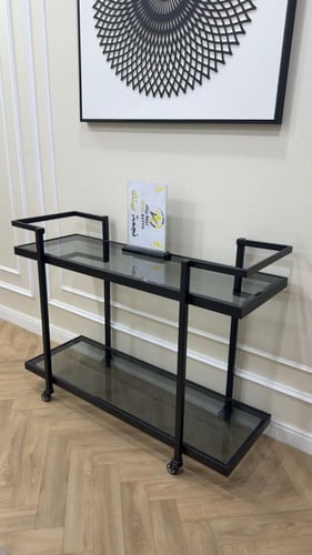 عربية تقديم حديد