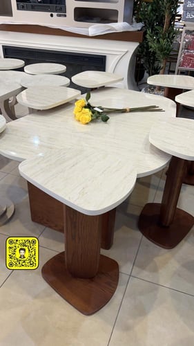 طاولات ضيافة سنديان