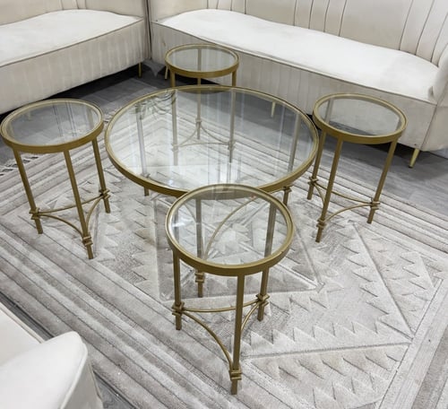 طاولات ضيافة