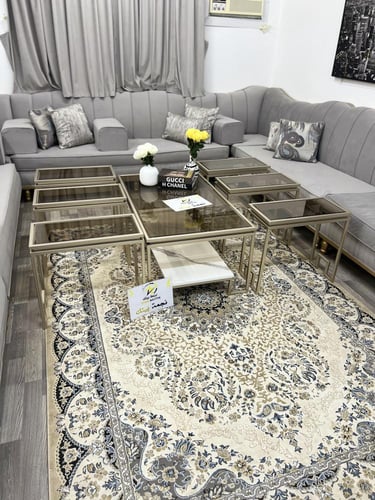 طاولات ضيافة