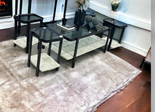 طاولات ضيافة