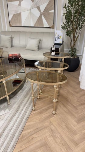 طقم طاولات زجاجيه