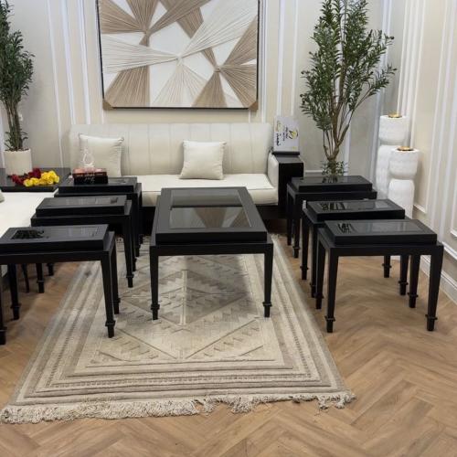 طقم طاولات خشبية اسود