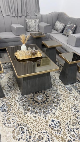 طقم طاولات ضيافة