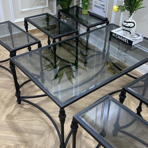 طقم طاولة تقديم مع خدمة - تصميم زجاجي بإطار أسود أ...