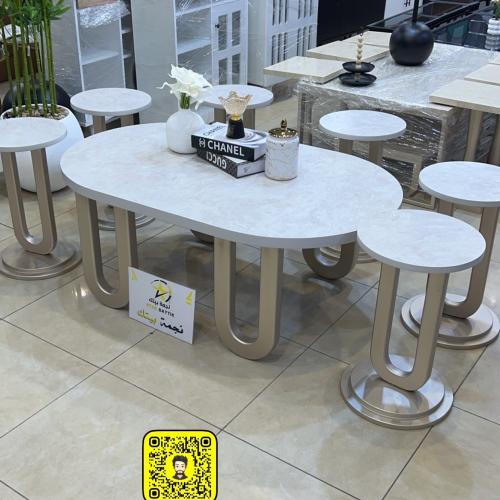 طاولات ضيافة