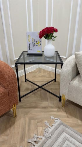 طقم طاولات حديد أسود