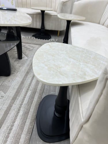 طاولات ضيافة