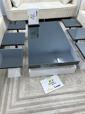 طاولات ارضي