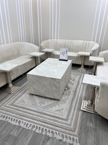 طاولات ضيافة