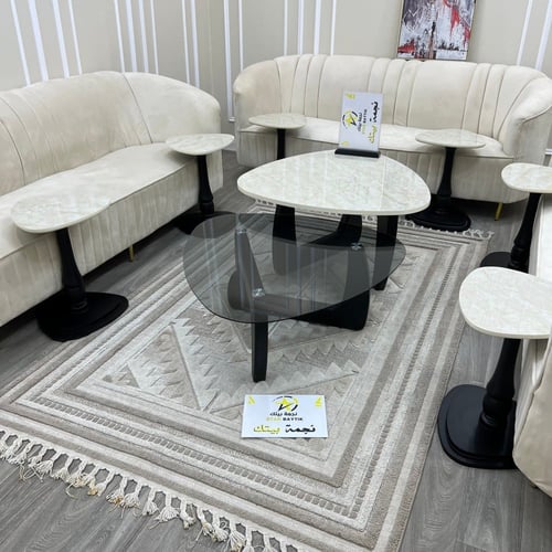 طاولات ضيافة