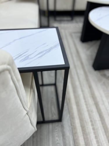 طاولات ضيافة